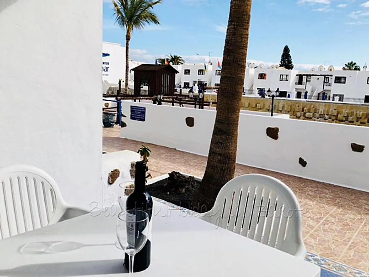 Apartment Bellisima 200M From The Ocean With Pool, Wifi Sat-Tv Puerto del Carmen  0*, Puerto del Carmen (Lanzarote)