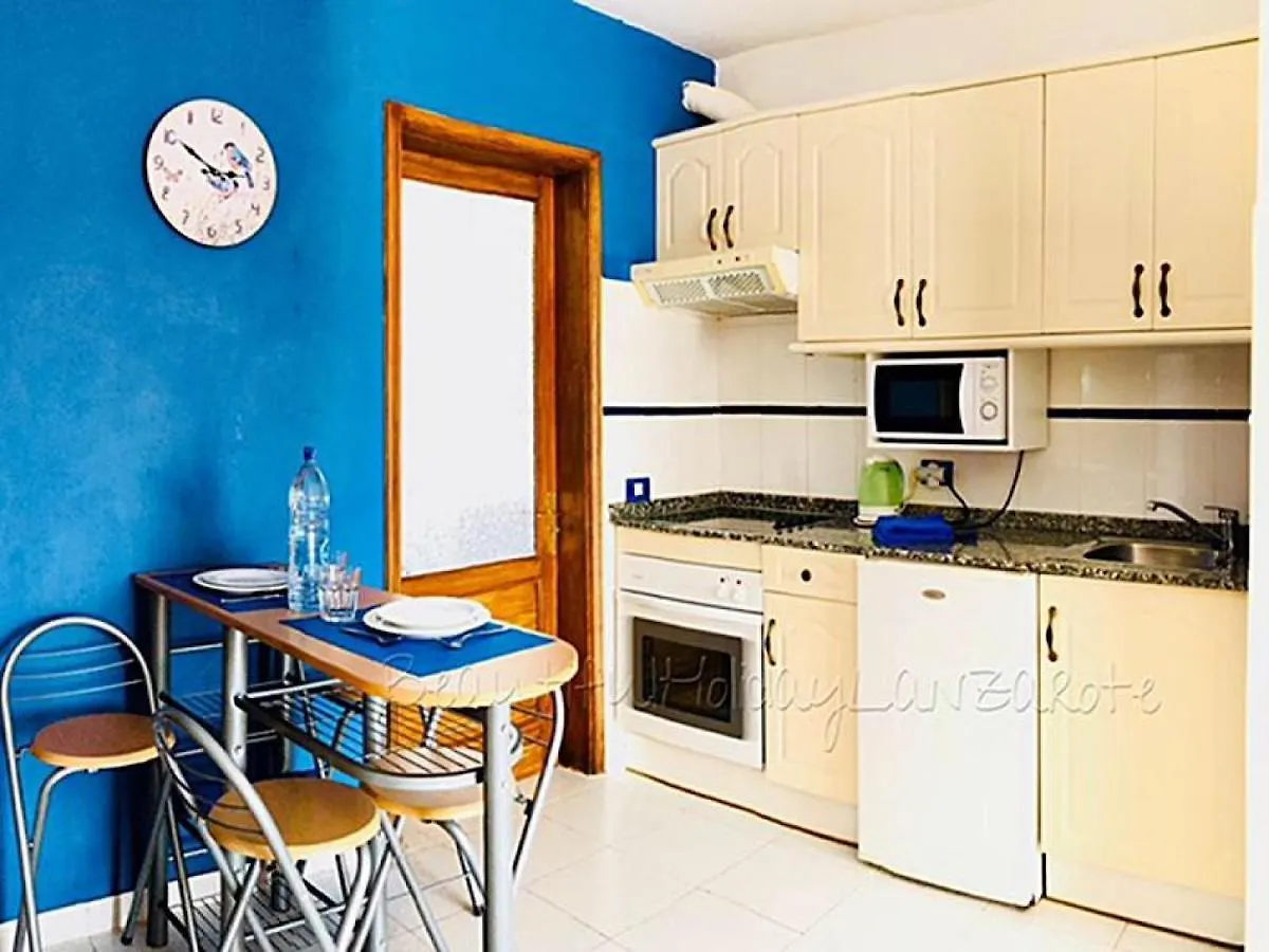 Apartment Bellisima 200M From The Ocean With Pool, Wifi Sat-Tv Puerto del Carmen  0*, Puerto del Carmen (Lanzarote) Spain